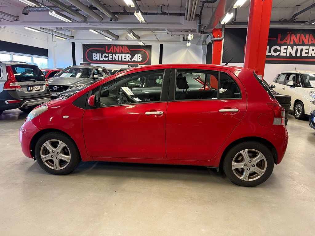 Vehicle Image 8