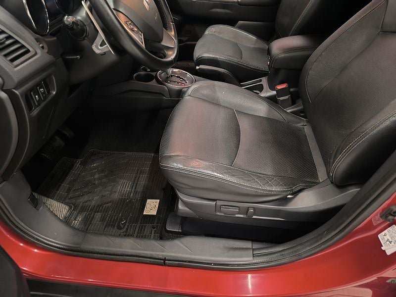 Vehicle Image 7