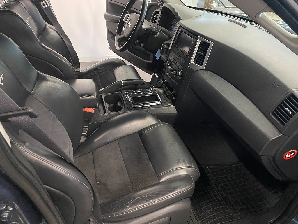 Vehicle Image 17