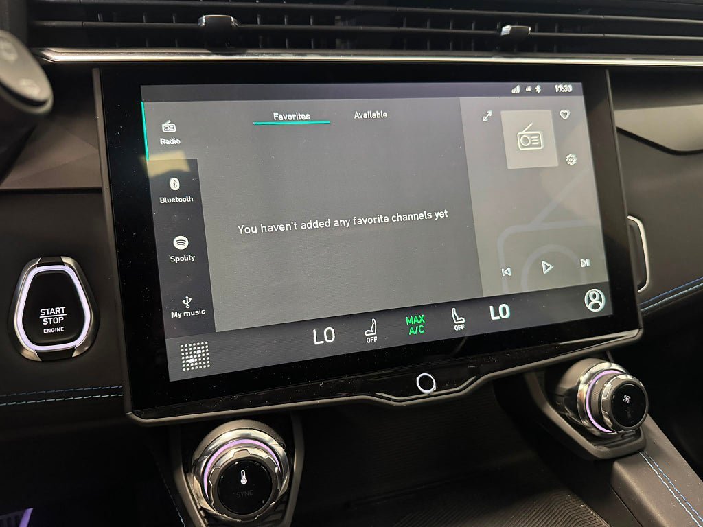 Vehicle Image 22