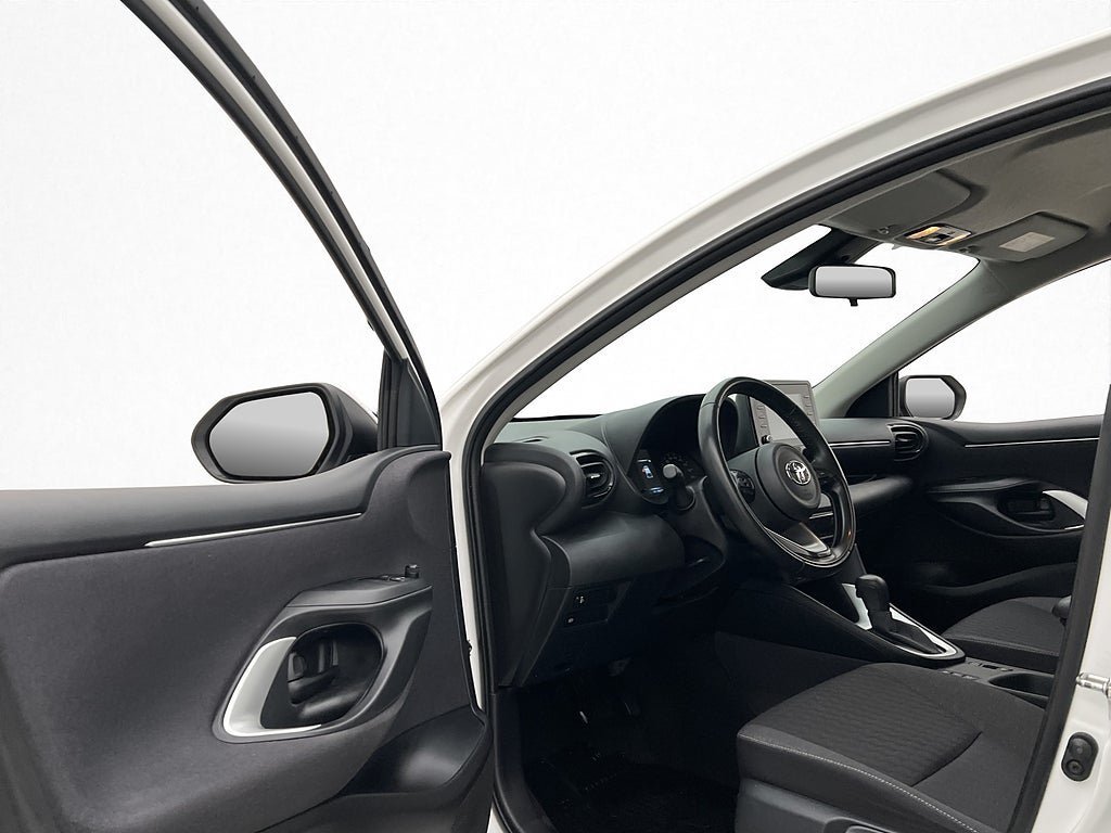 Vehicle Image 11