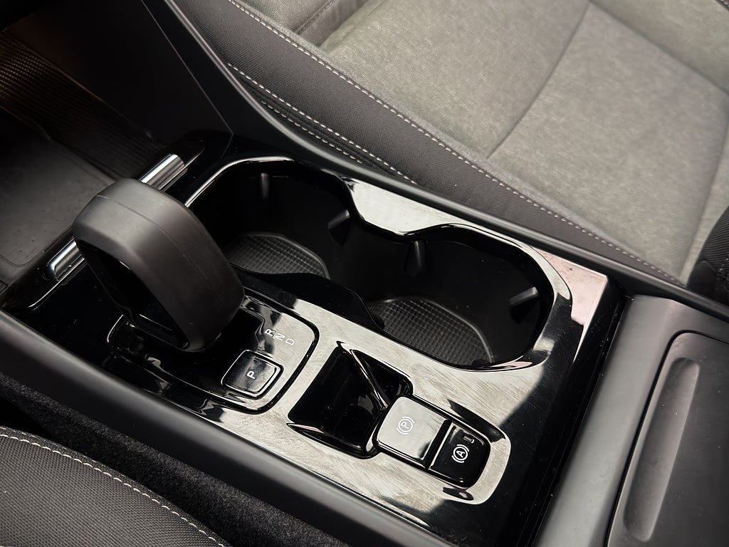 Vehicle Image 29