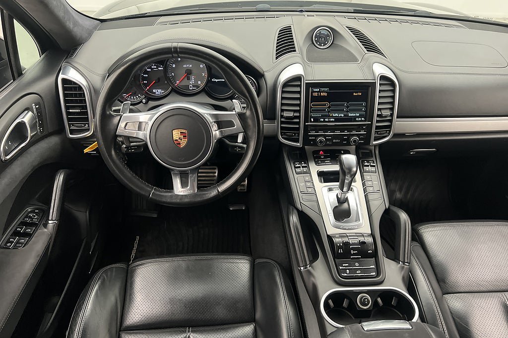 Vehicle Image 10