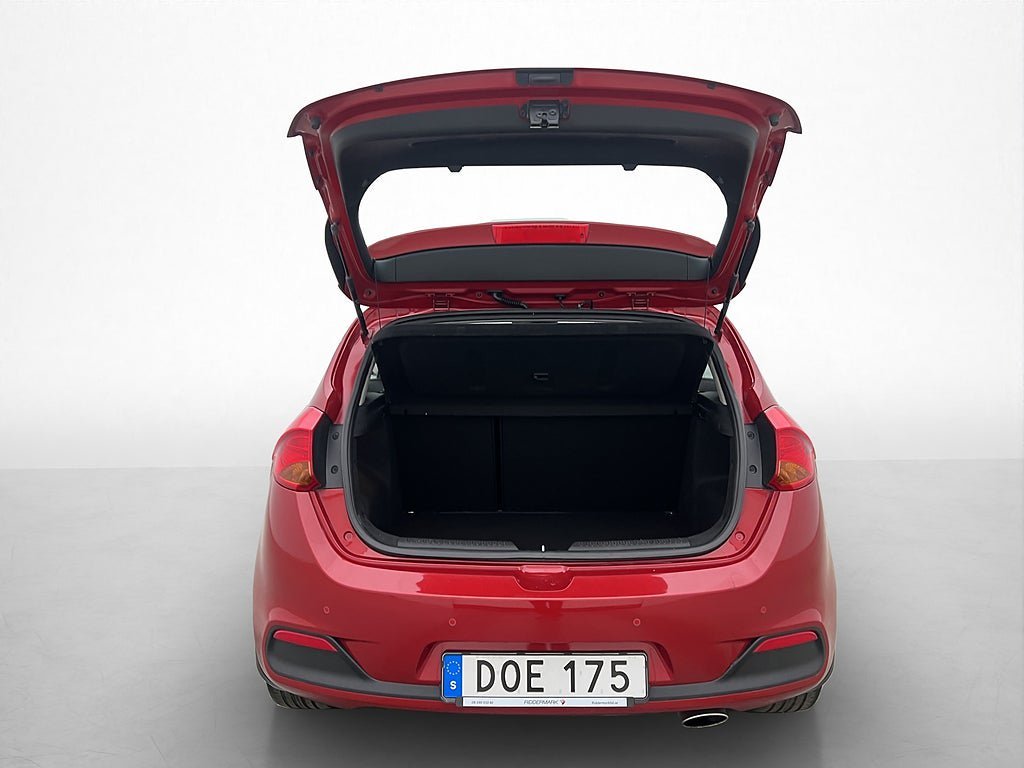 Vehicle Image 23