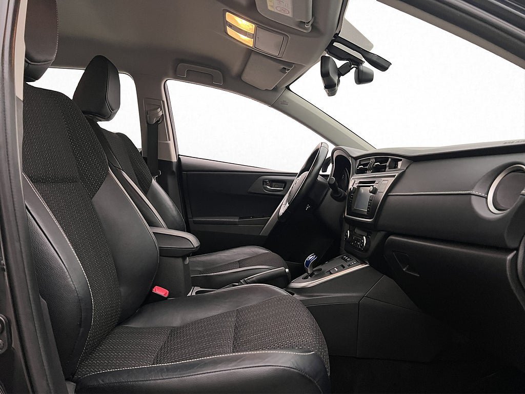 Vehicle Image 23