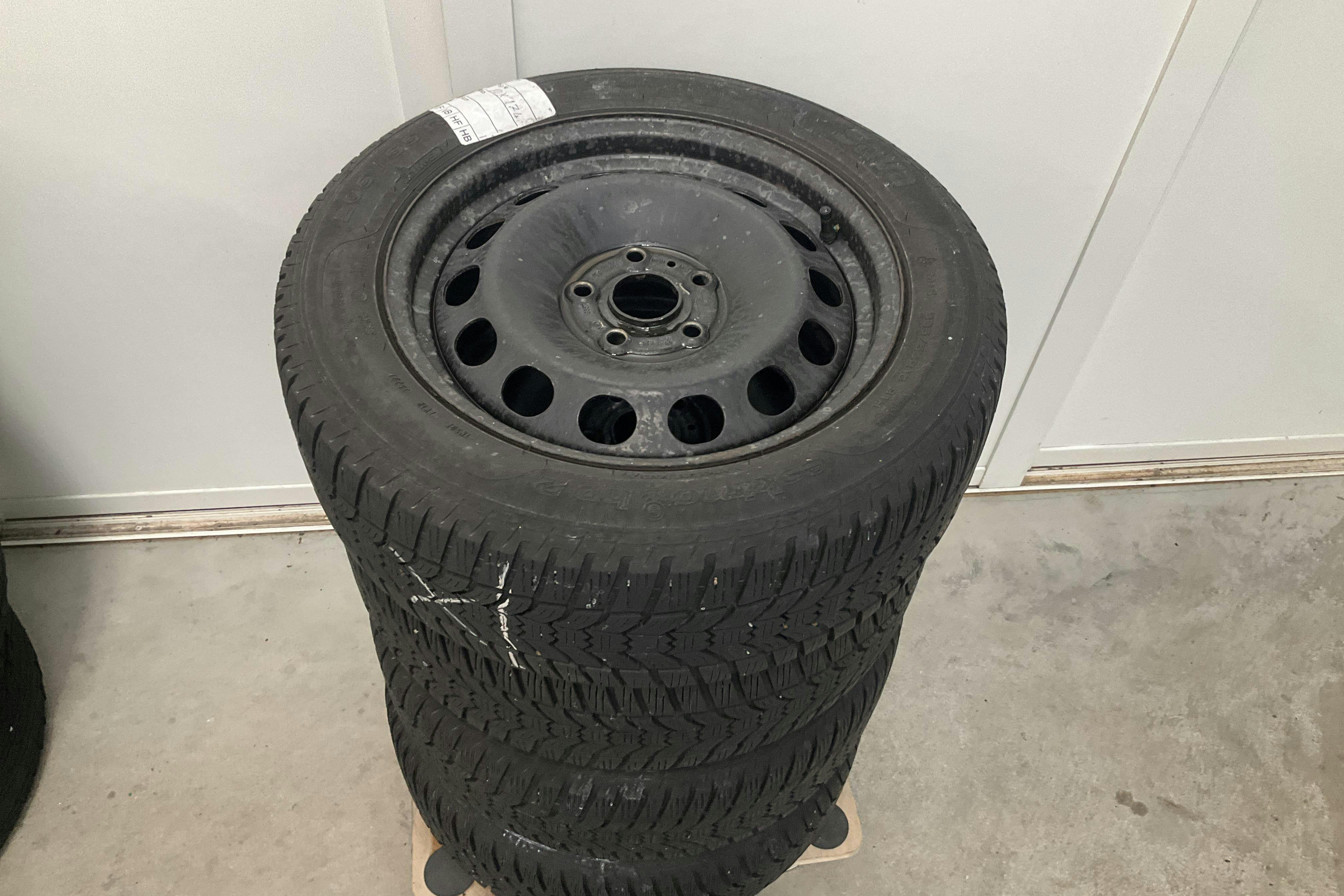Vehicle Image 14