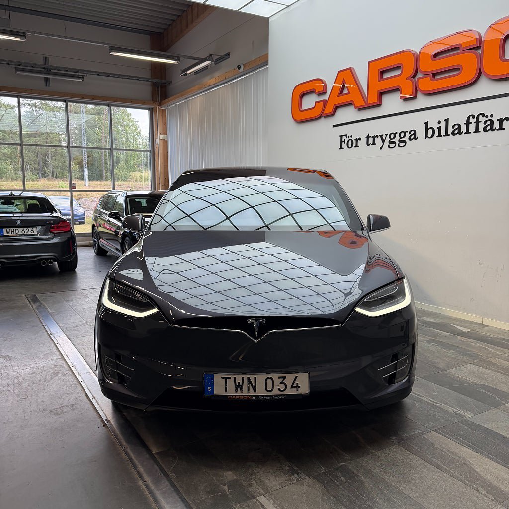 Vehicle Image 6