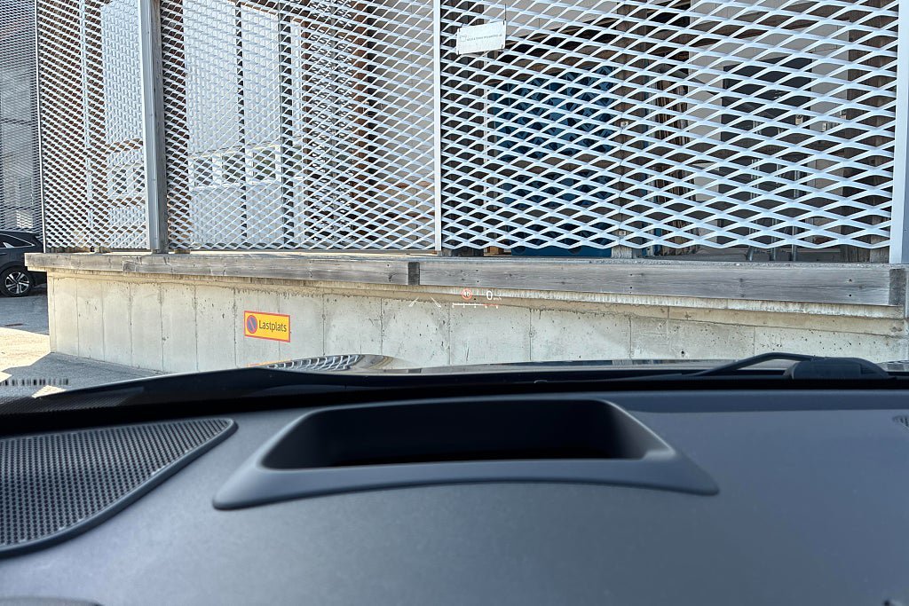 Vehicle Image 23