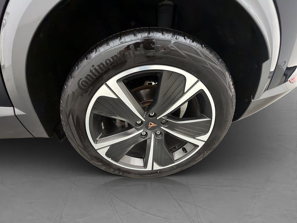 Vehicle Image 30