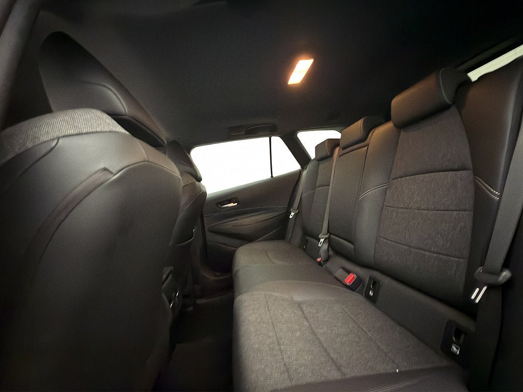 Vehicle Image 15