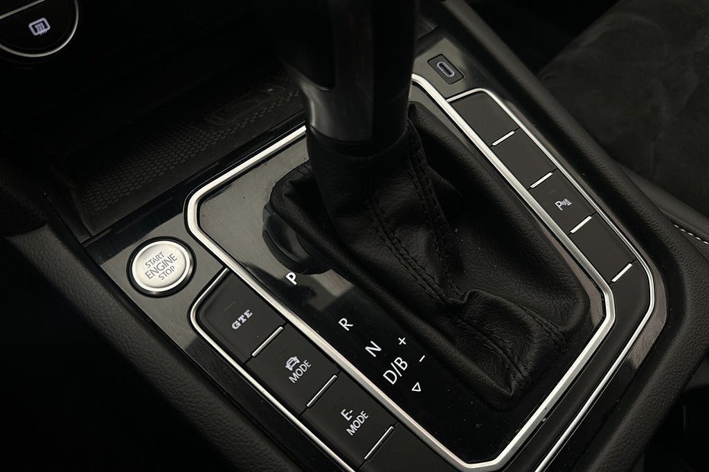 Vehicle Image 28