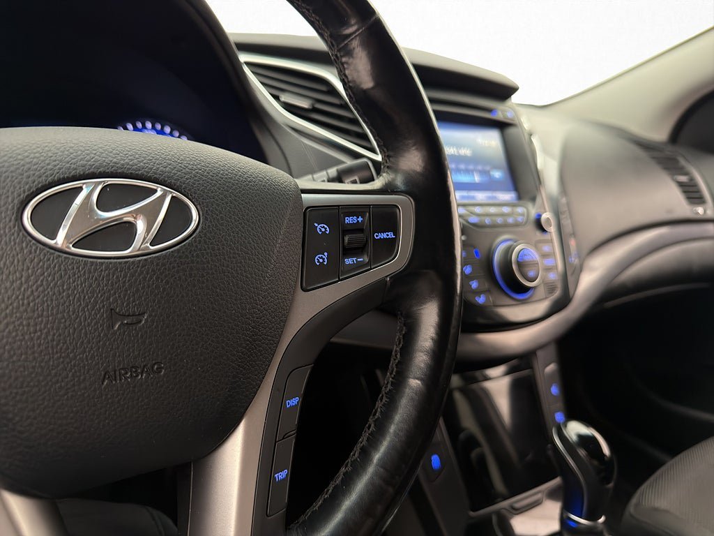 Vehicle Image 19