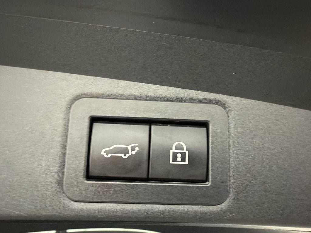 Vehicle Image 28