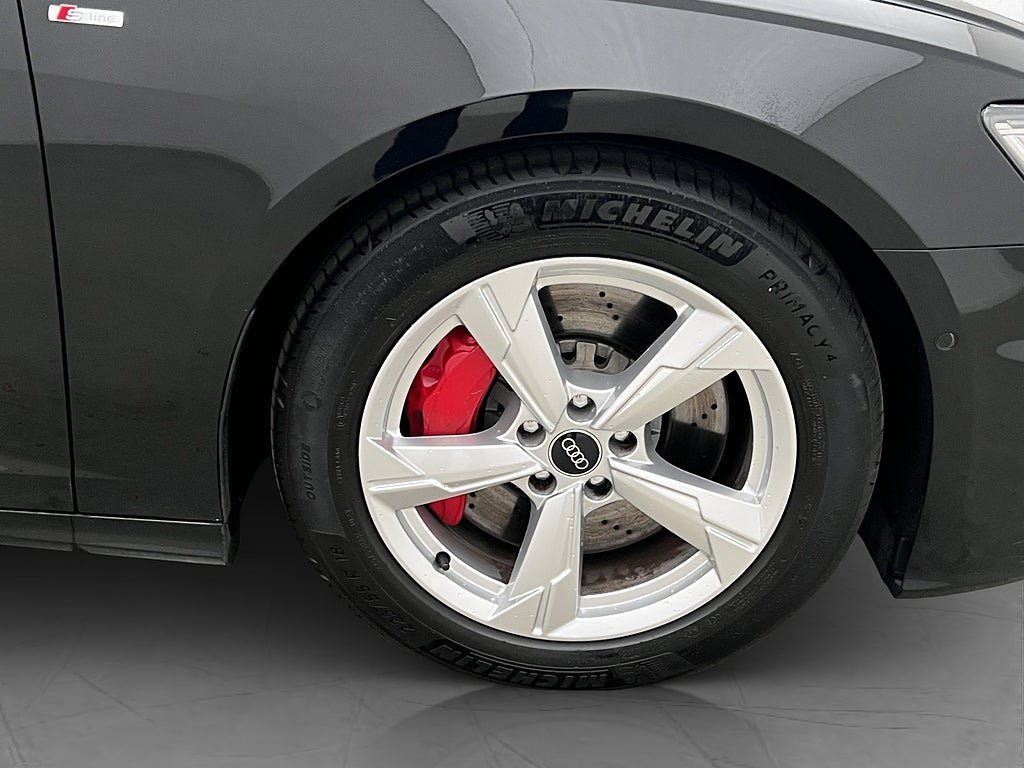 Vehicle Image 35