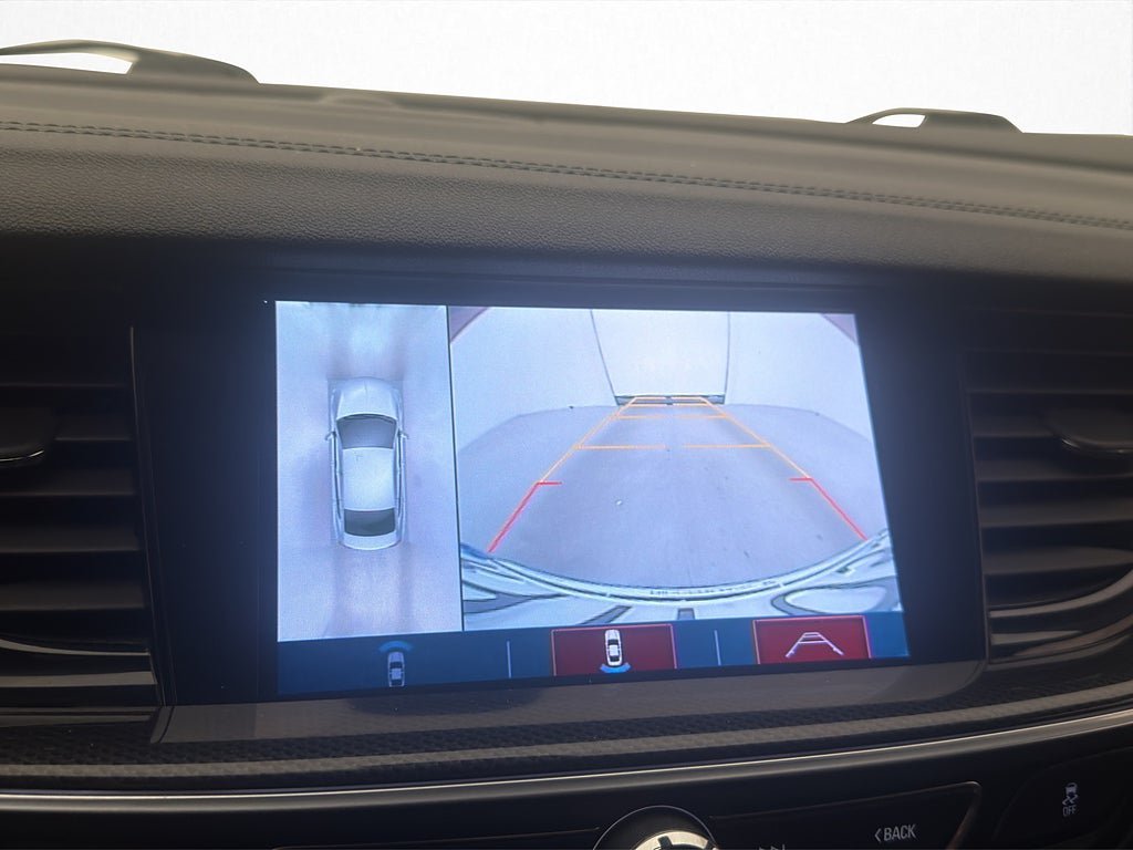 Vehicle Image 21