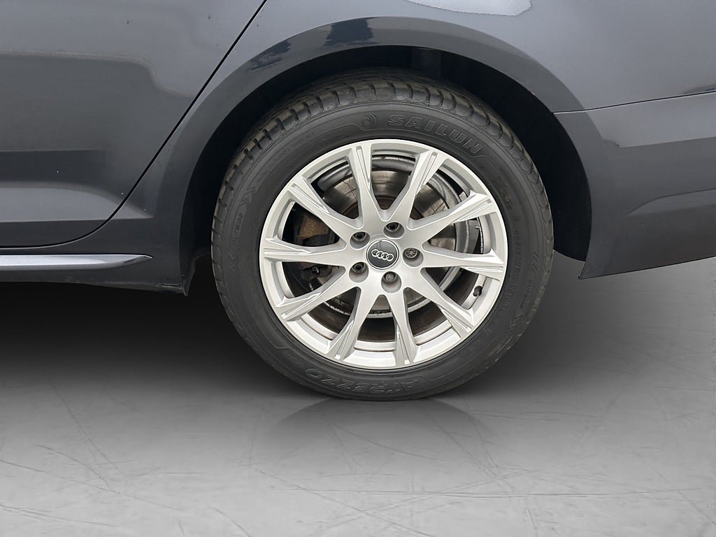 Vehicle Image 30