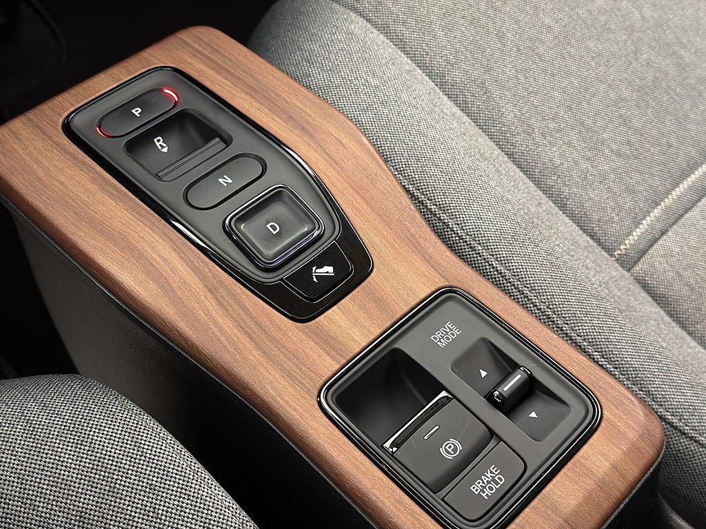 Vehicle Image 27