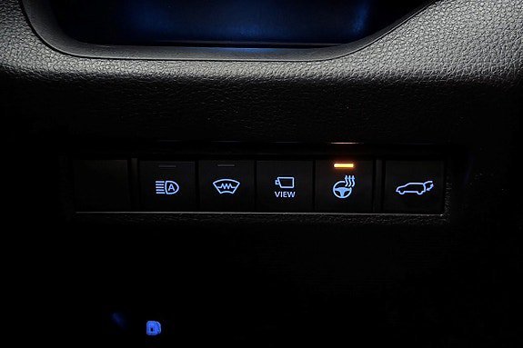 Vehicle Image 28