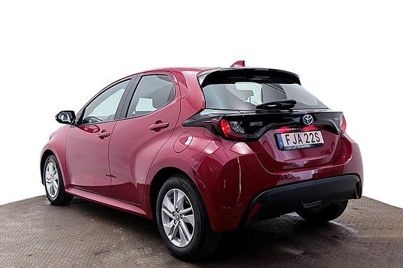 Vehicle Image 9