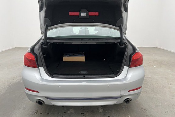 Vehicle Image 28