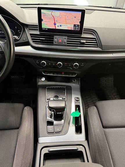 Vehicle Image 17