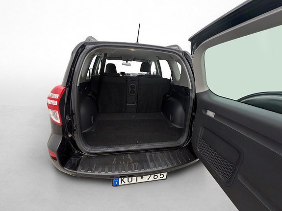 Vehicle Image 24