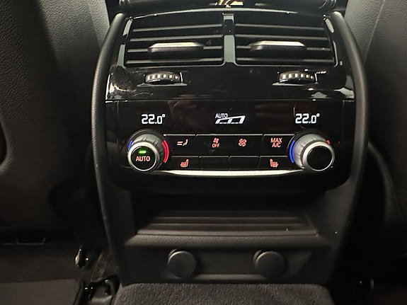 Vehicle Image 34