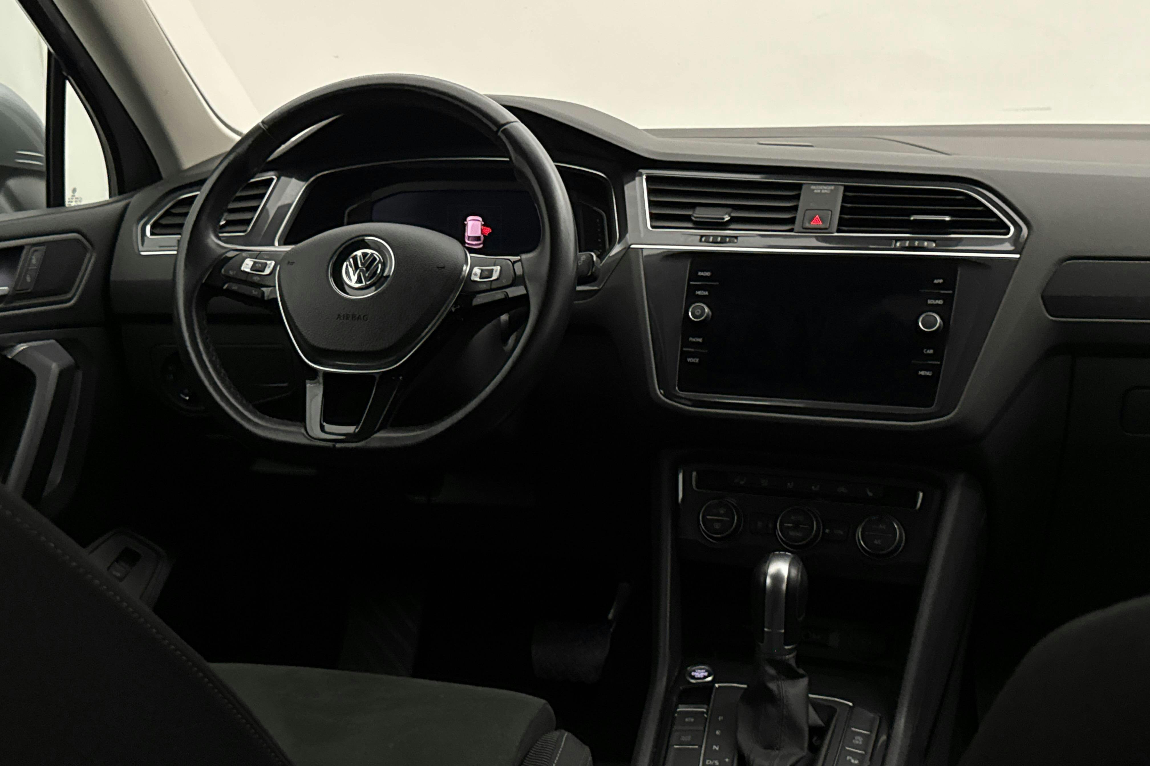 Vehicle Image 18