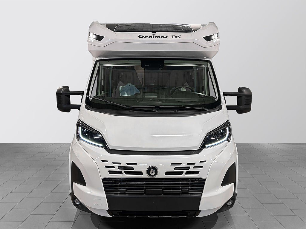 Vehicle Image 45