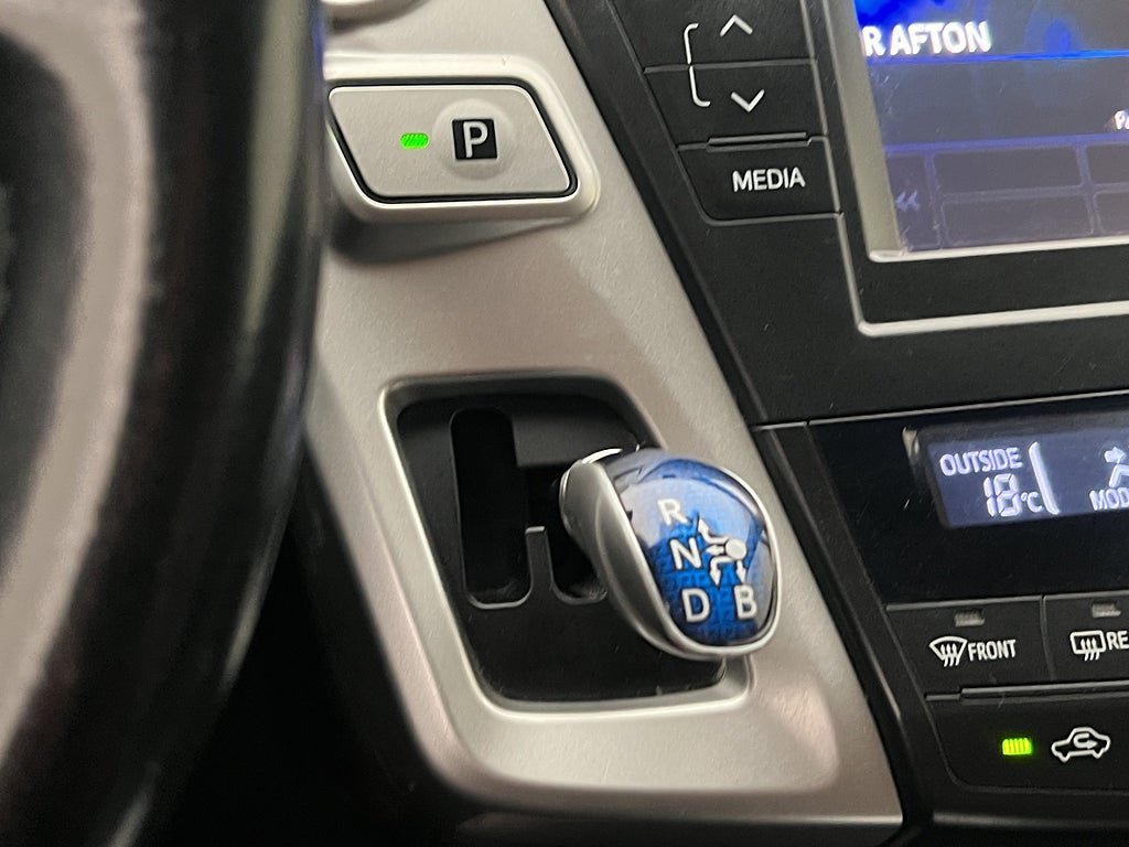 Vehicle Image 26