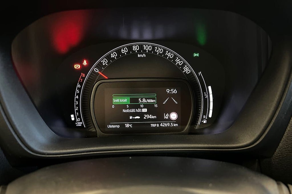 Vehicle Image 14