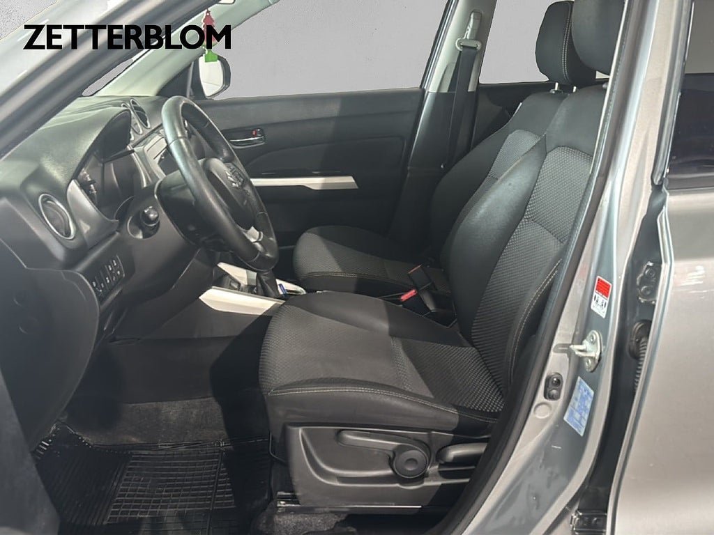 Vehicle Image 7