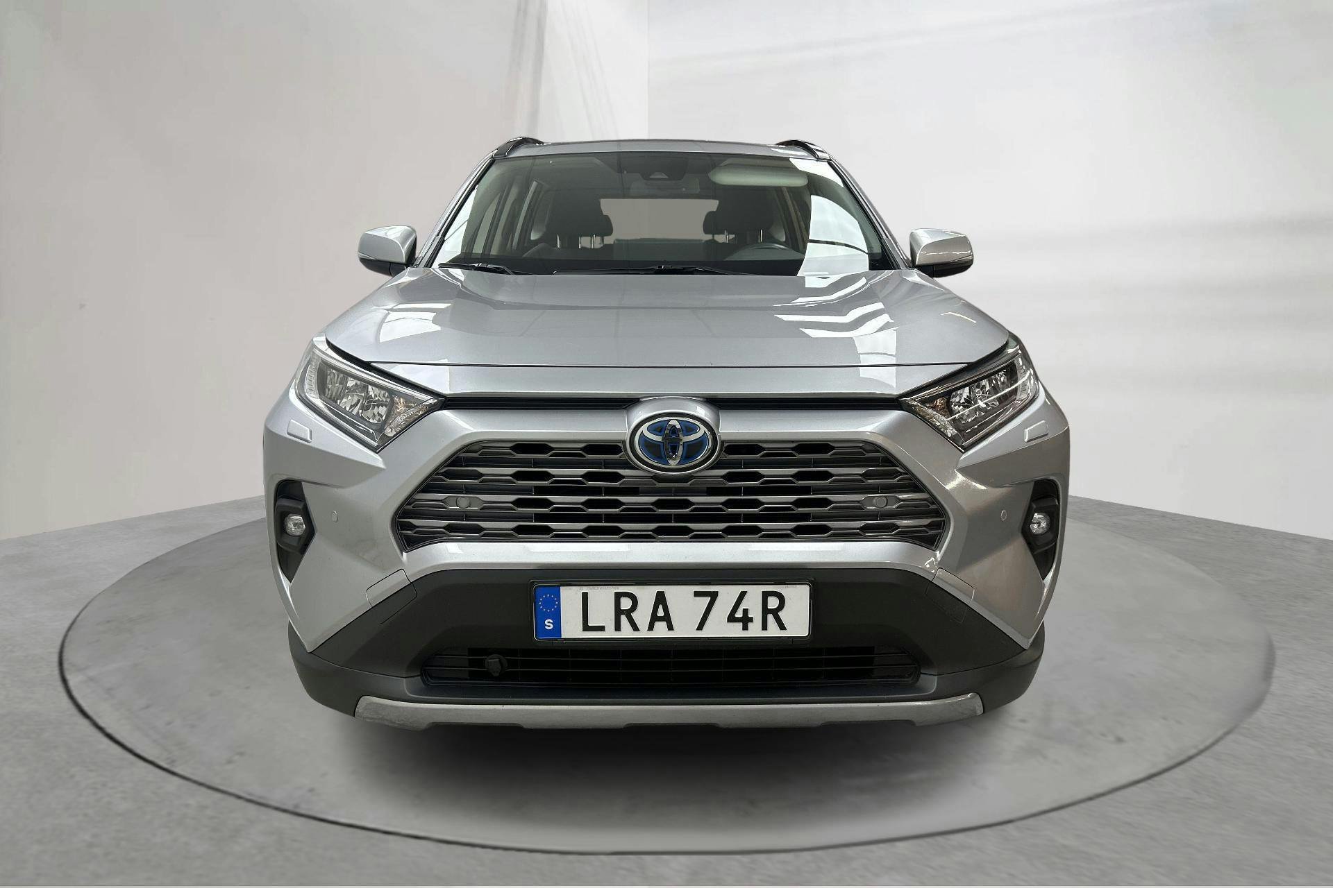 Vehicle Image 4