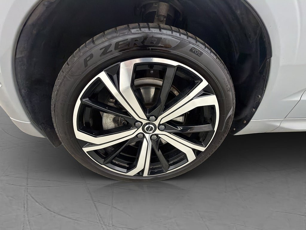 Vehicle Image 38