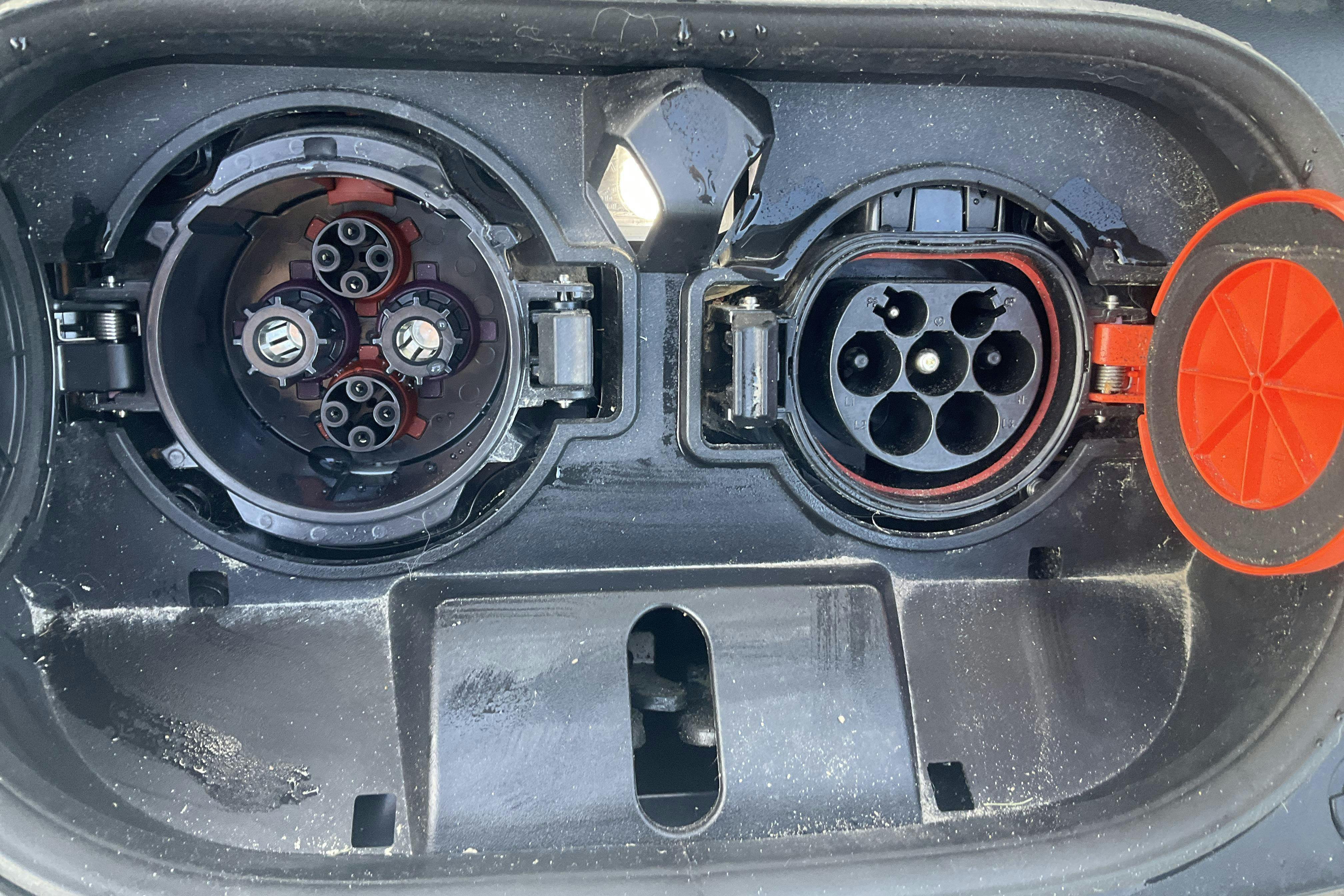 Vehicle Image 14