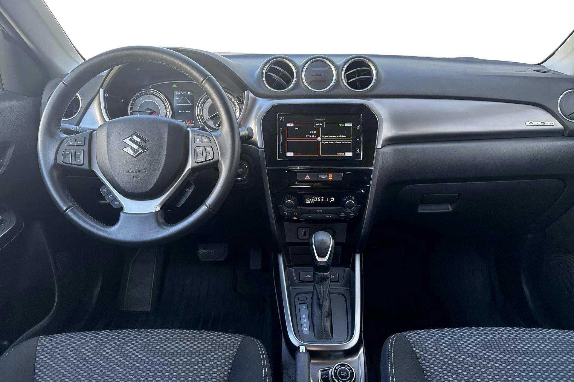 Vehicle Image 6