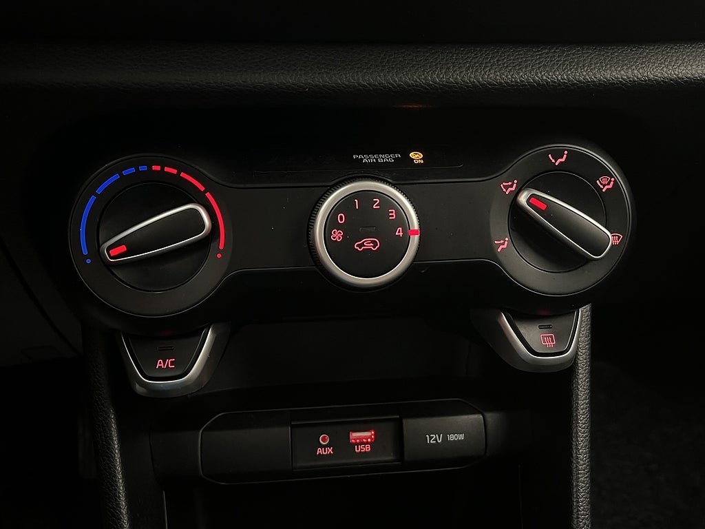 Vehicle Image 22
