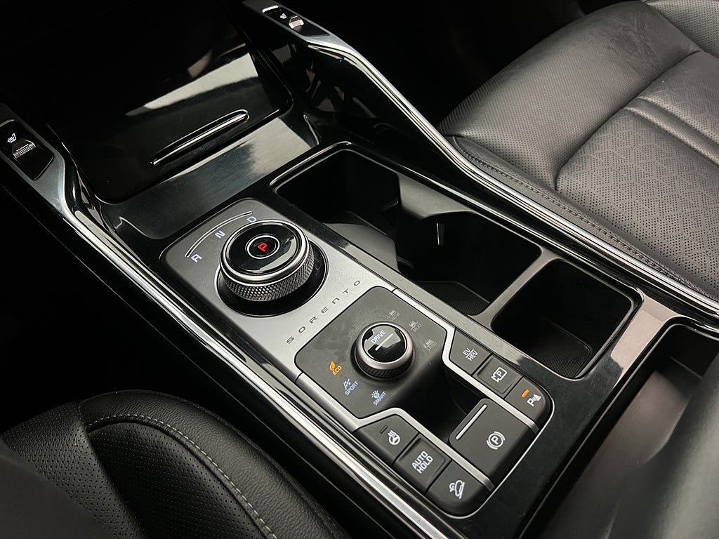 Vehicle Image 26