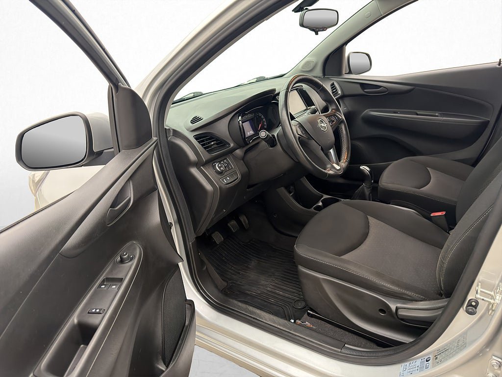 Vehicle Image 10