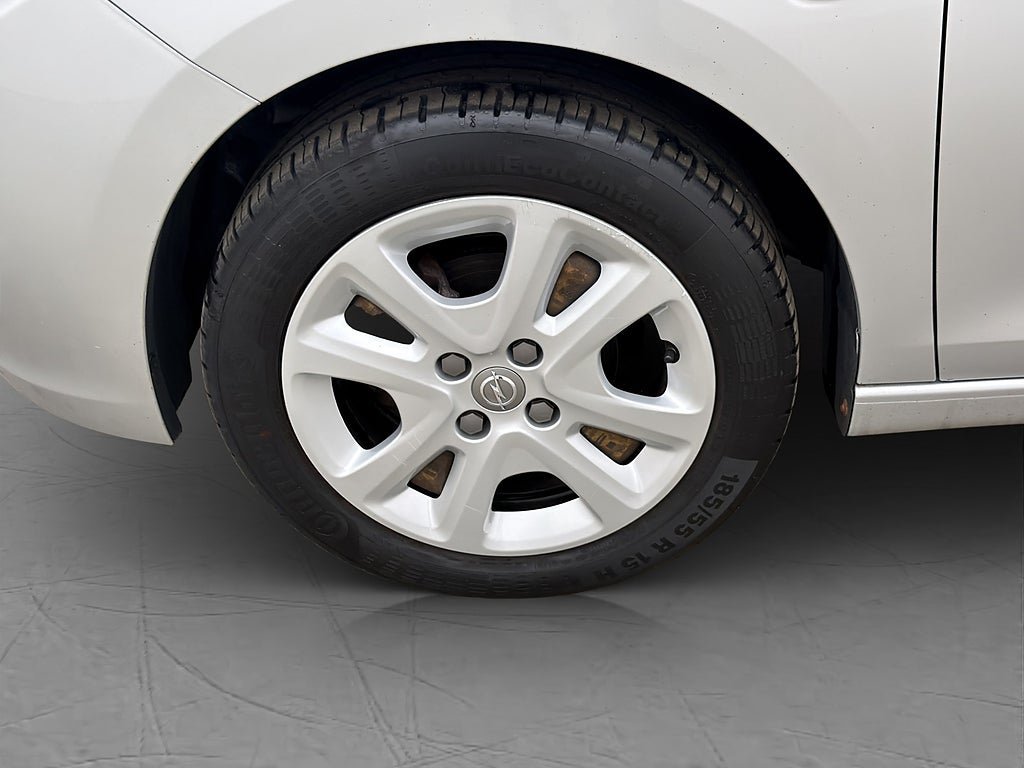 Vehicle Image 22