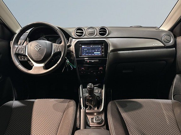 Vehicle Image 8