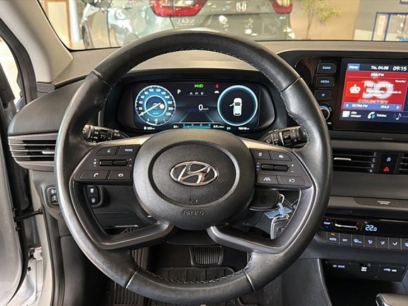 Vehicle Image 12