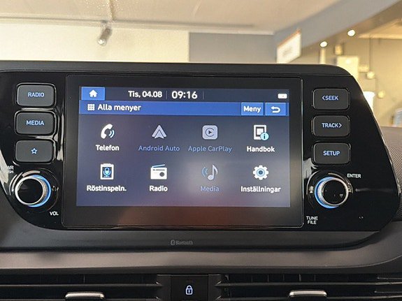 Vehicle Image 17