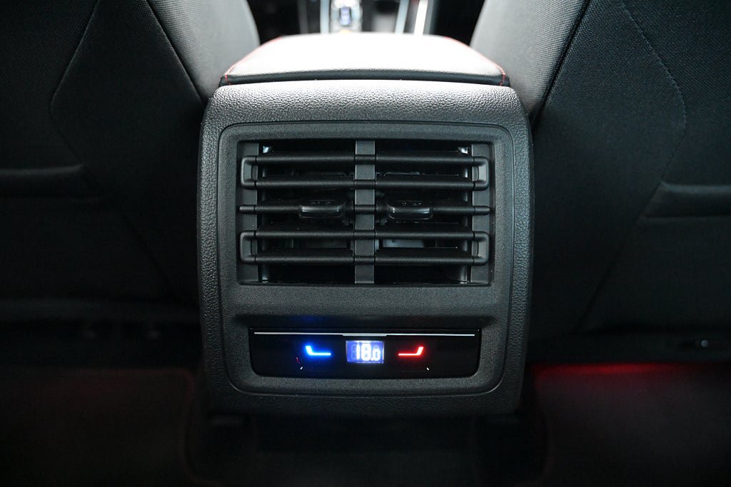 Vehicle Image 26