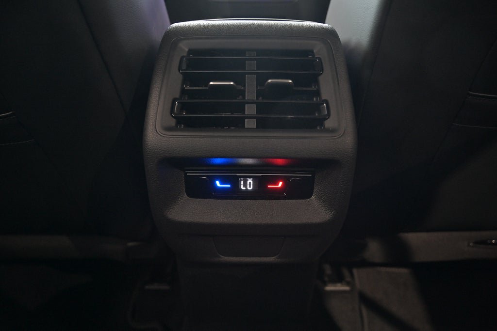 Vehicle Image 26