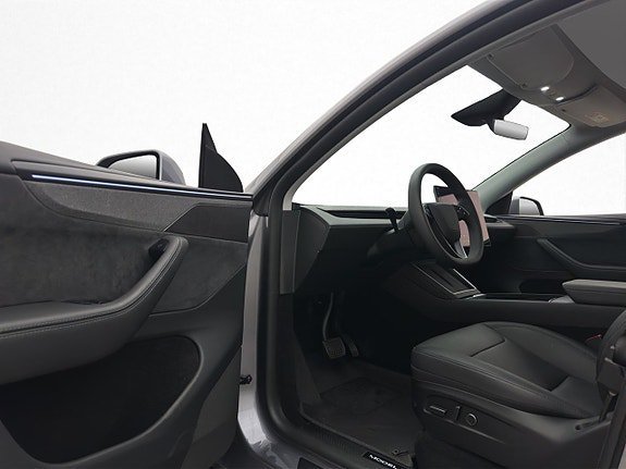 Vehicle Image 33