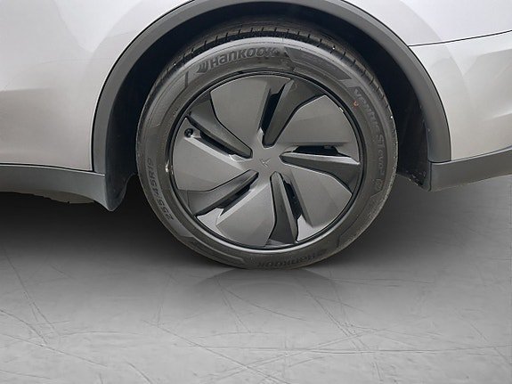 Vehicle Image 38