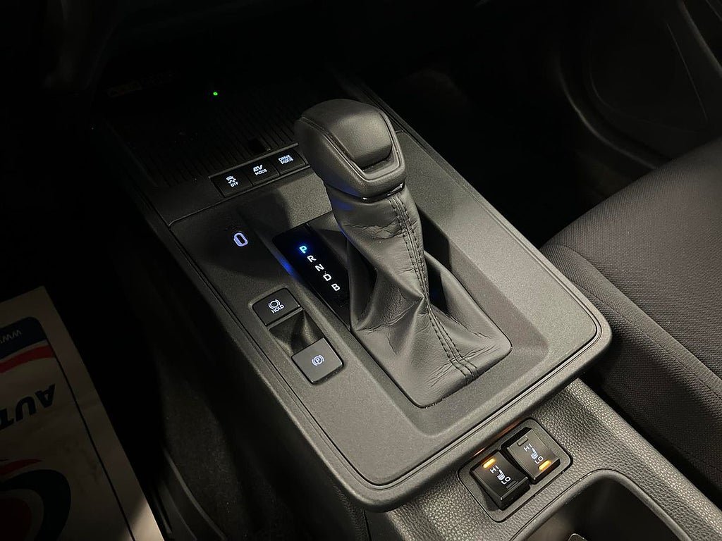 Vehicle Image 17