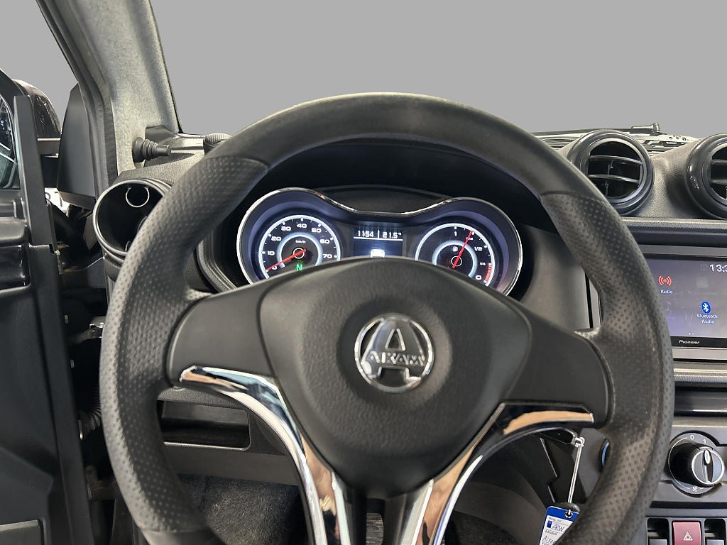 Vehicle Image 14