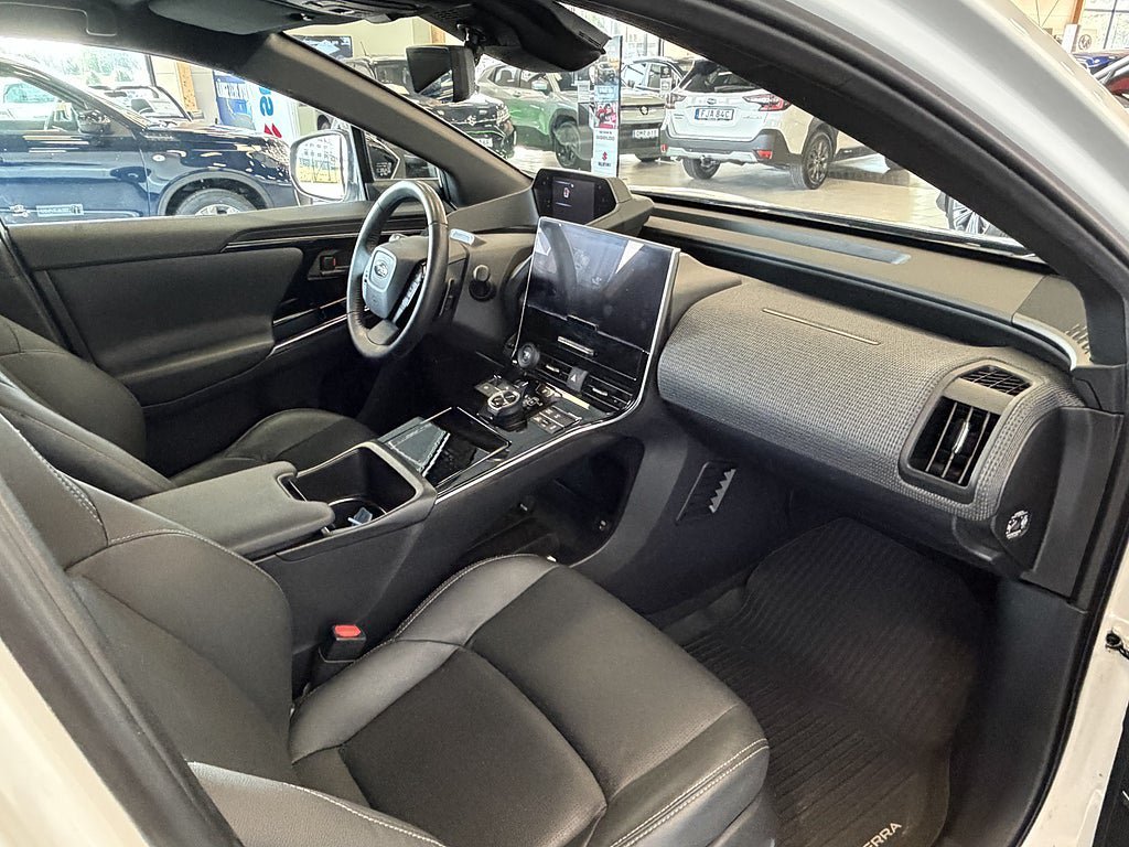 Vehicle Image 10